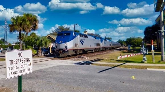 Amtrak Silver Meteor Service