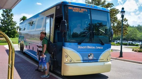 Mears Connect Disney World Shuttle 2026: Prices, Hotels and Alternatives