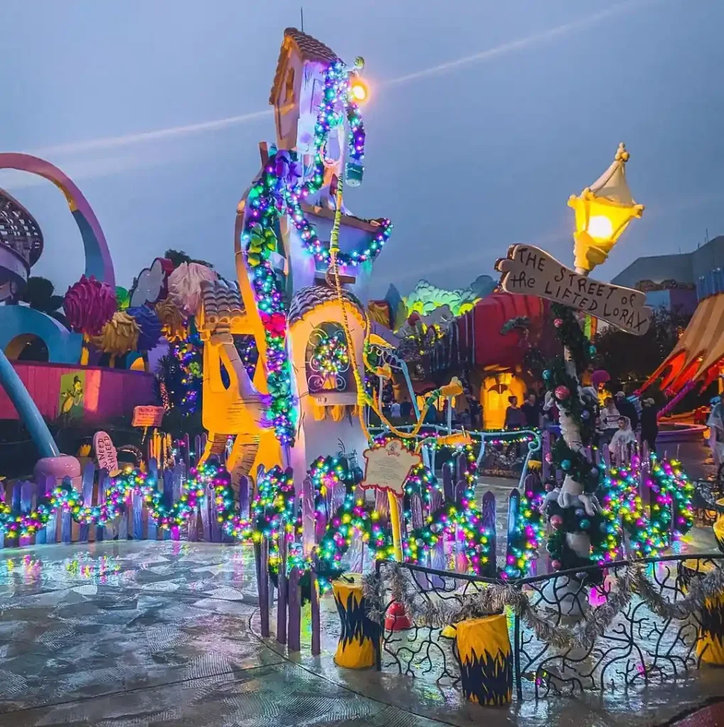Dr Seuss decorations at Christmas in  Universal Studios