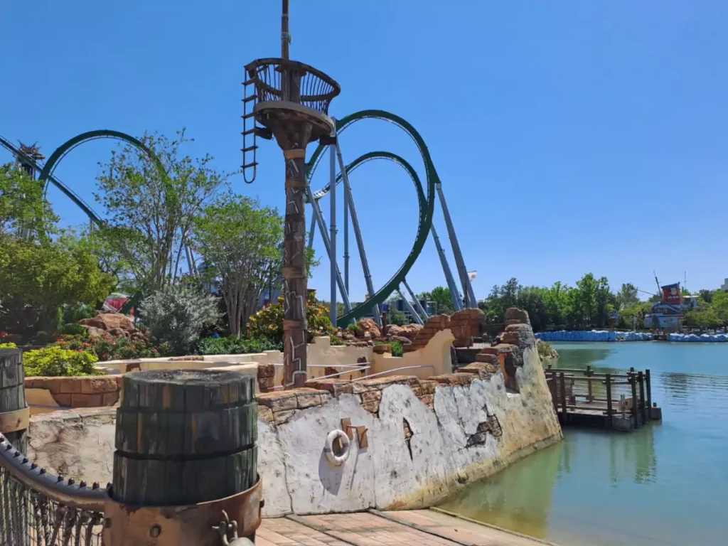 Hulk from across the lake - Islands of Adventure