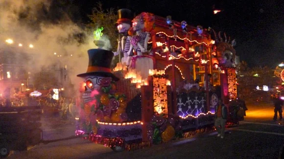 Voodoo float at Universal Mardi Gras